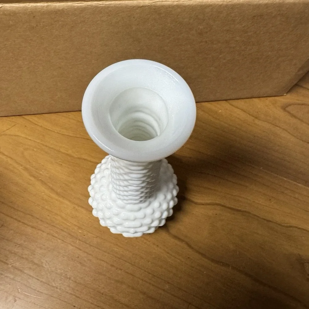 Vintage Home Decor E.O.‎ Brody Co. Milk Glass 8